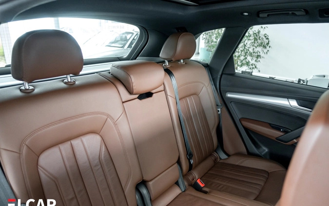 Audi Q5 cena 137500 przebieg: 39000, rok produkcji 2018 z Wrocław małe 211
